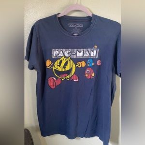 Pac Man Mens medium shirt
